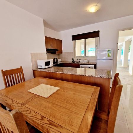 C5 Vanessa Luxury Apartment Peyia Extérieur photo